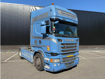 Vetopöytäauto SCANIA R 450