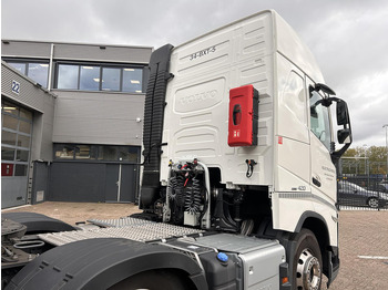 Vetopöytäauto Volvo FH: kuva Vetopöytäauto Volvo FH