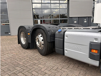 Vetopöytäauto Volvo FH: kuva Vetopöytäauto Volvo FH