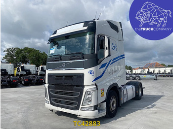 Vetopöytäauto VOLVO FH 460