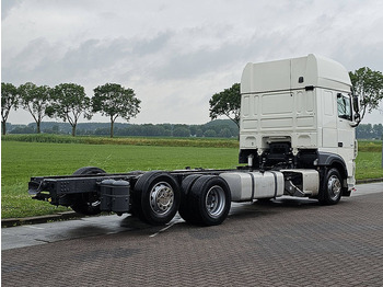 Kuorma-auto alusta DAF XF 480 SSC 6X2 FAR INTARDER: kuva Kuorma-auto alusta DAF XF 480 SSC 6X2 FAR INTARDER