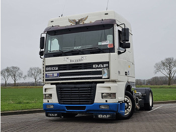 Vetopöytäauto DAF XF 95 430