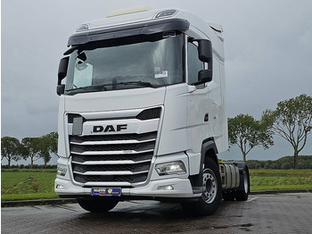 Vetopöytäauto DAF XG 480