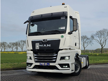 Vetopöytäauto MAN TGX 18.510