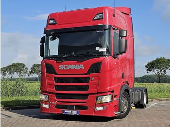 Vetopöytäauto SCANIA R 450