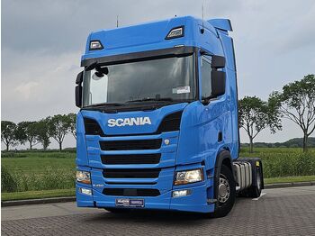 Vetopöytäauto SCANIA R 450