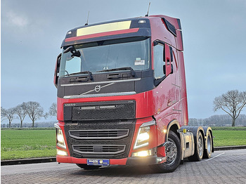 Vetopöytäauto VOLVO FH 500