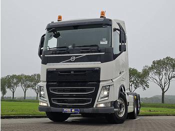 Vetopöytäauto VOLVO FH 500