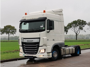 Vetopöytäauto DAF XF 440 spacecab mega: kuva Vetopöytäauto DAF XF 440 spacecab mega