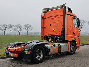 Vetopöytäauto Mercedes-Benz ACTROS 1843 LS: kuva Vetopöytäauto Mercedes-Benz ACTROS 1843 LS
