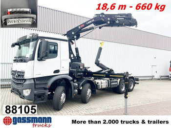Koukkulava kuorma-auto MERCEDES-BENZ Arocs 4142