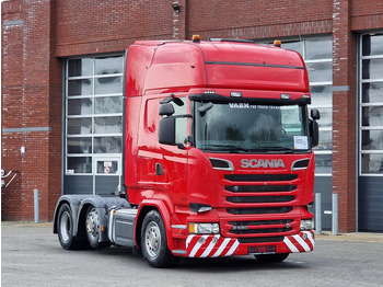 Vetopöytäauto SCANIA R 580