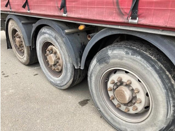 Pressukapellipuoliperävaunu Samro: kuva Pressukapellipuoliperävaunu Samro