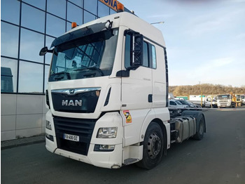 Vetopöytäauto MAN TGX 18.500