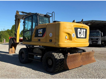 Pyöräalustainen kaivinkone CATERPILLAR M318F