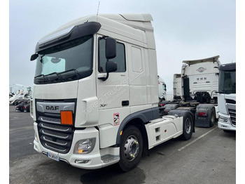 Vetopöytäauto DAF XF 480