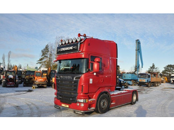 Vetopöytäauto SCANIA R 560