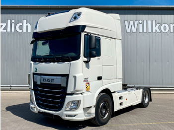 Vetopöytäauto DAF XF 460