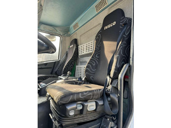 Refrigeraattori kuorma-auto Iveco Eurocargo 160E30: kuva Refrigeraattori kuorma-auto Iveco Eurocargo 160E30