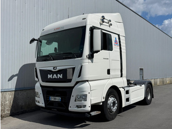 Vetopöytäauto MAN TGX 18.500