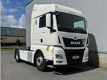 Vetopöytäauto MAN TGX 18.500