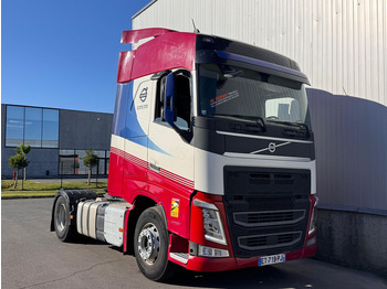 Vetopöytäauto VOLVO FH 500
