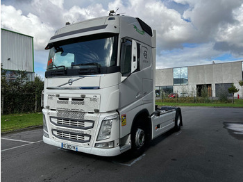 Vetopöytäauto VOLVO FH 500