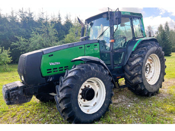 Traktori VALTRA 8450
