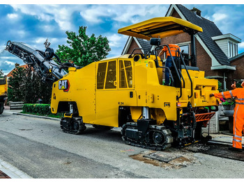 Asfalttijyrsimen CATERPILLAR