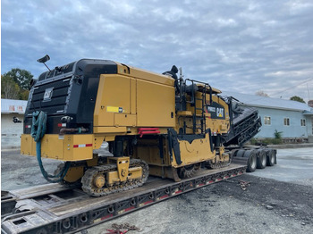 Asfalttijyrsimen CATERPILLAR