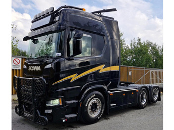 Vetopöytäauto SCANIA R