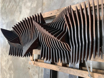 Varaosat - Kanttipaalain CLAAS Rotor Quadrant 3200FC, Teilenummer: 0008566900: kuva Varaosat - Kanttipaalain CLAAS Rotor Quadrant 3200FC, Teilenummer: 0008566900