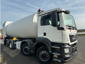 Roska-auto MAN TGS 32.360