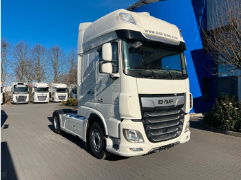 Vetopöytäauto DAF XF 480