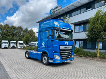 Vetopöytäauto DAF XF 480
