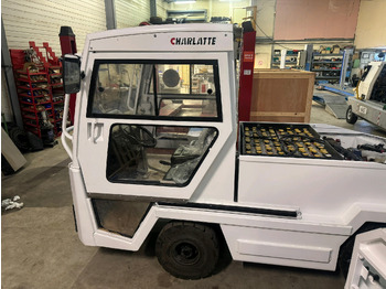 Leasing Charlatte 2012 Charlatte 2012: kuva Leasing Charlatte 2012 Charlatte 2012