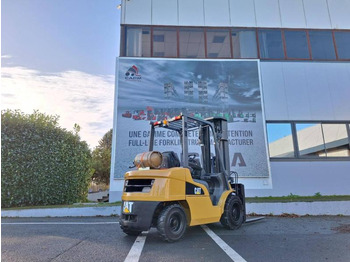 Kaasutrukki Caterpillar GP30NTD: kuva Kaasutrukki Caterpillar GP30NTD