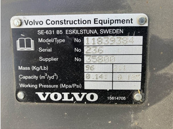 Kaivuri-trukki Volvo Böschungslöffel starr - Festanbau: kuva Kaivuri-trukki Volvo Böschungslöffel starr - Festanbau