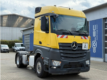 Vetopöytäauto MERCEDES-BENZ Actros 1846