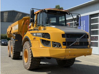 Nivelkippiauto VOLVO A25G
