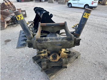 Rototilt ENGCON EC 30 - S80 GR30 -S80 - SVAB Engcon Rototilt - Tiltrotator: kuva Rototilt ENGCON EC 30 - S80 GR30 -S80 - SVAB Engcon Rototilt - Tiltrotator