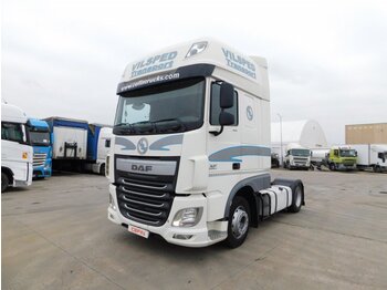 Vetopöytäauto DAF XF 460