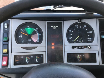 Lava-kuorma-auto MAN LE 8.185 LC Doka 4x2 BB LE 8.185 LC Doka 4x2 BB, 2x AHK: kuva Lava-kuorma-auto MAN LE 8.185 LC Doka 4x2 BB LE 8.185 LC Doka 4x2 BB, 2x AHK