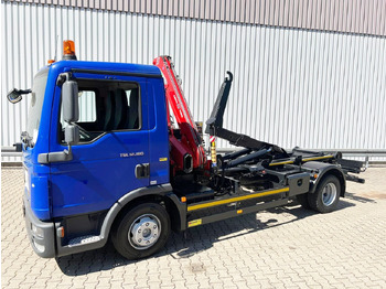 Koukkulava kuorma-auto MAN TGL 12.180