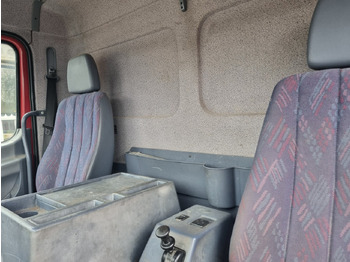 Konttialus/ Vaihtokuormatilat kuorma-auto Mercedes-Benz - 1215 4x2: kuva Konttialus/ Vaihtokuormatilat kuorma-auto Mercedes-Benz - 1215 4x2