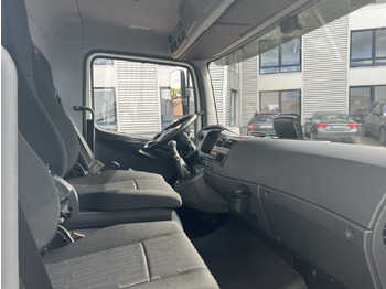Interior photo 2: Kippiauto kuorma-auto Mercedes-Benz Atego 818 K 4x2 Atego 818 K 4x2, 2x AHK, Meiller-Kipper, mehrfach Vorhanden!