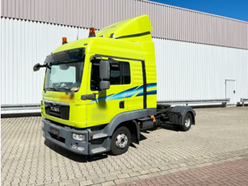 Vetopöytäauto MAN TGL 8.220