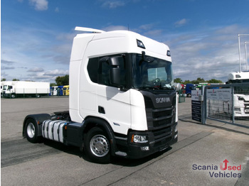 Vetopöytäauto SCANIA R 460