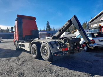 Koukkulava kuorma-auto Volvo FH 13 480: kuva Koukkulava kuorma-auto Volvo FH 13 480