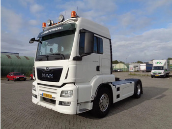 Vetopöytäauto MAN TGS 18.460